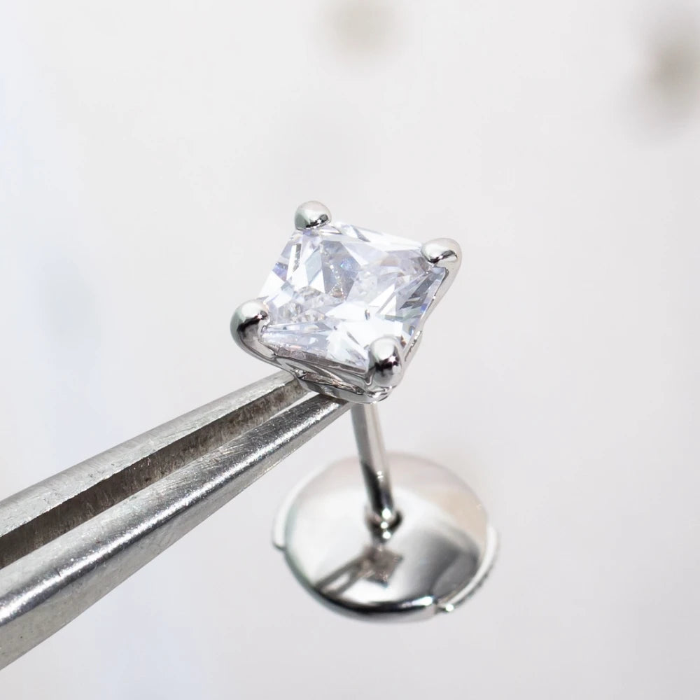 2024 Classic Simple Fashion Versatile Luxury Famous Jewelry Square Diamond Earrings For Women Party Anniversary Gift.